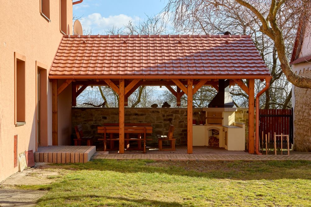 Pergola na zahradě – informace o stavebním povolení Belšan Reality Kladno